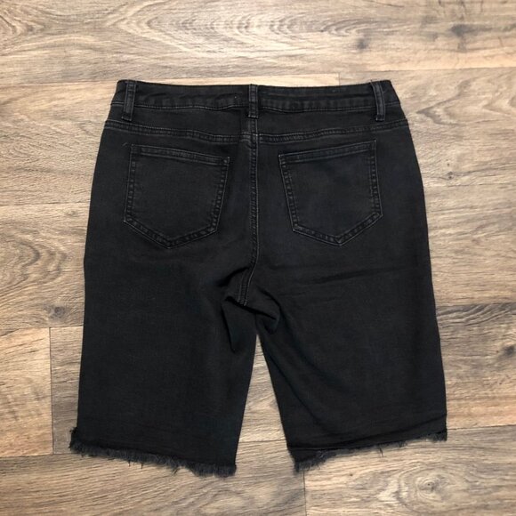 Candie's Black Distressed Bermuda Jean Shorts Size 11 - Picture 4 of 7